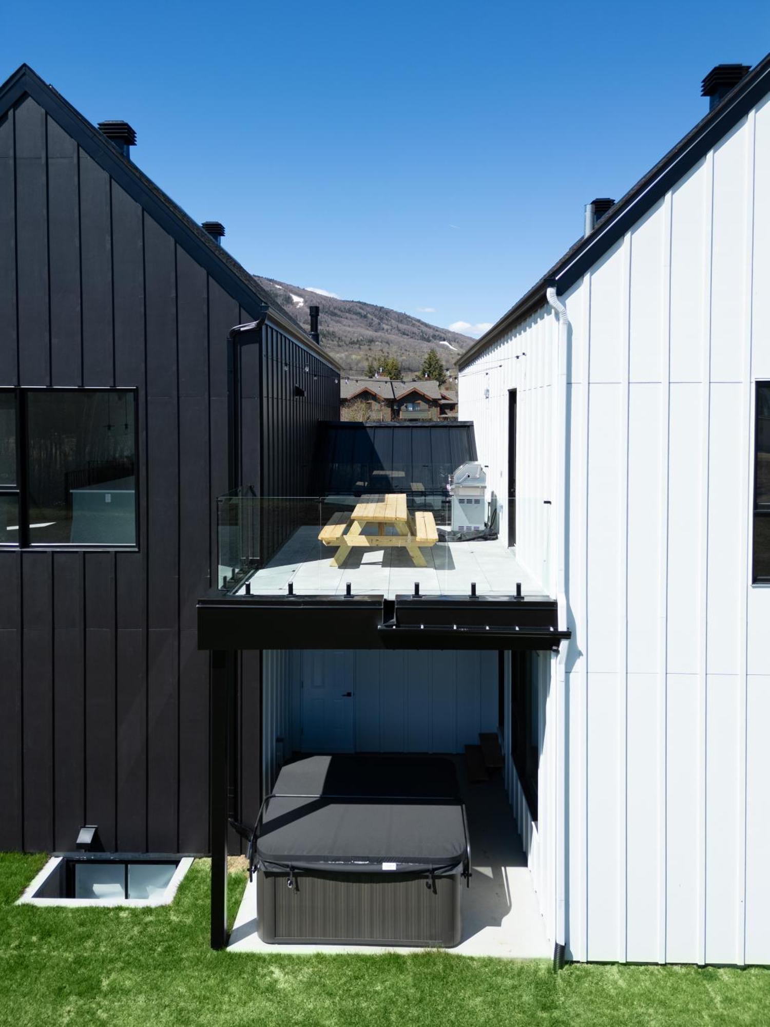 Sofa Villas Mont Sainte-Anne Beaupré Exterior photo