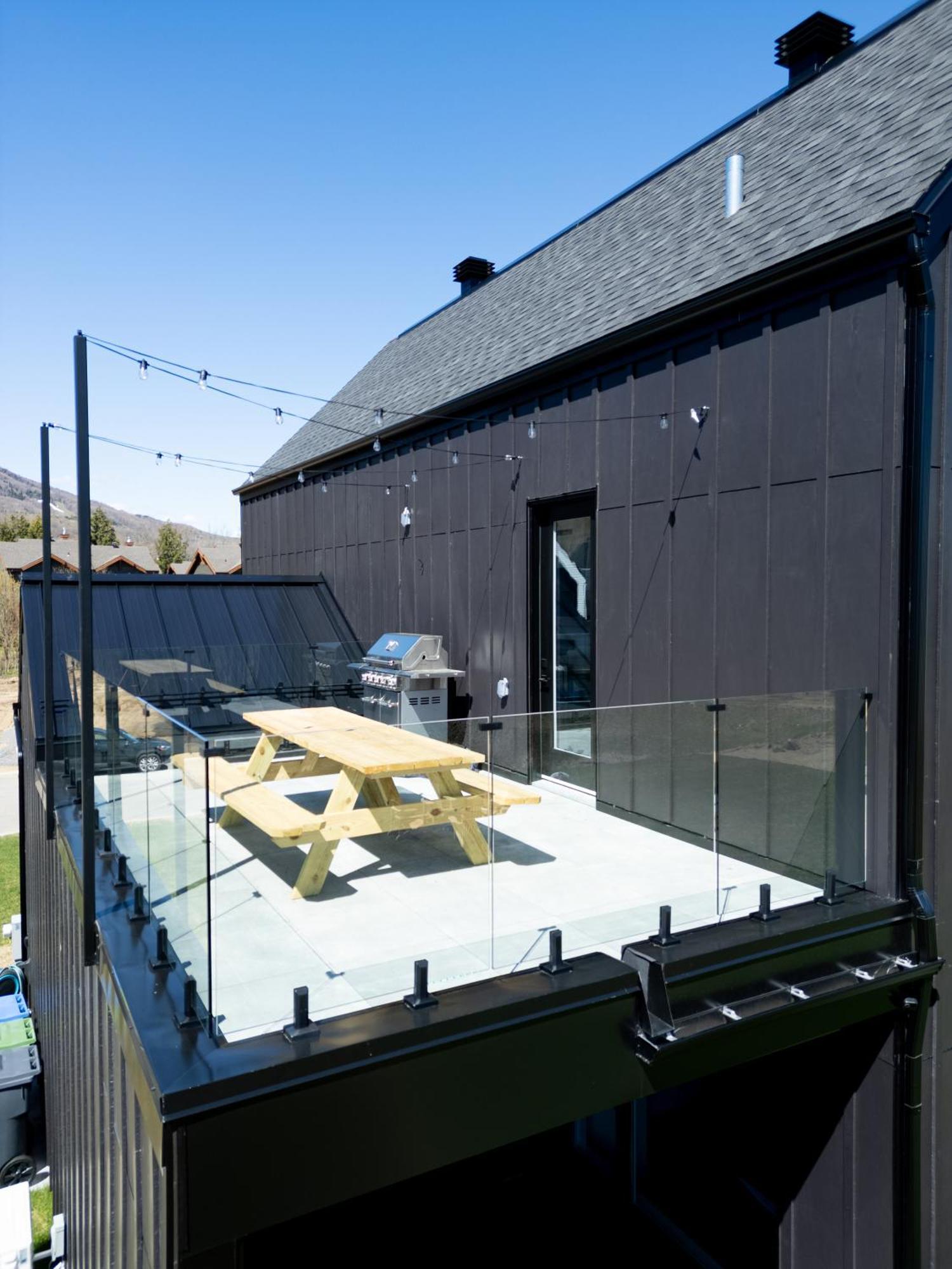Sofa Villas Mont Sainte-Anne Beaupré Exterior photo