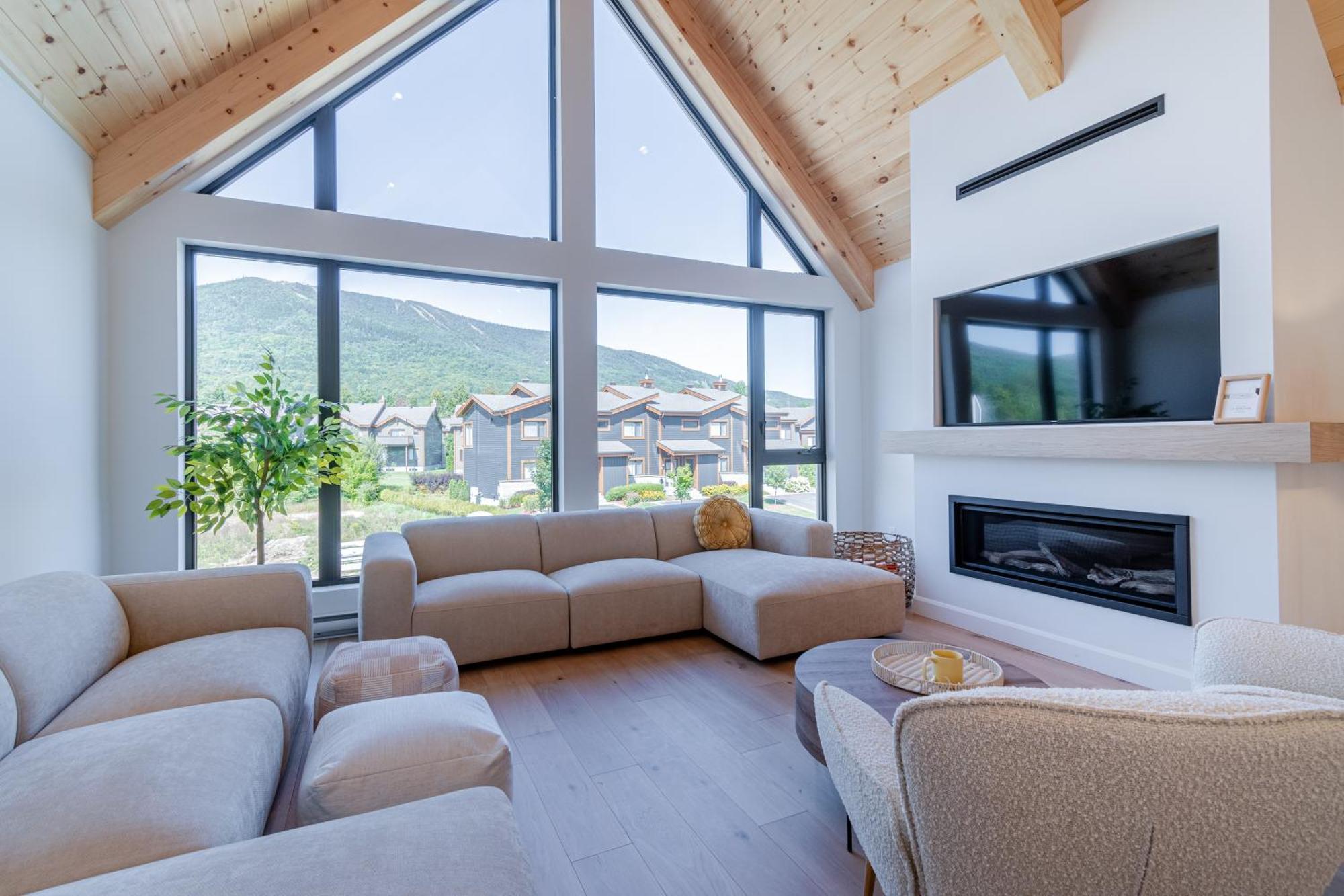 Sofa Villas Mont Sainte-Anne Beaupré Exterior photo